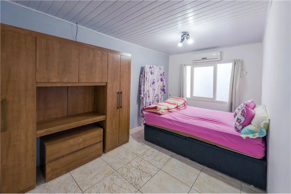 Foto 43 de Casa com 4 quartos à venda, 150m2 em Tramandai - RS