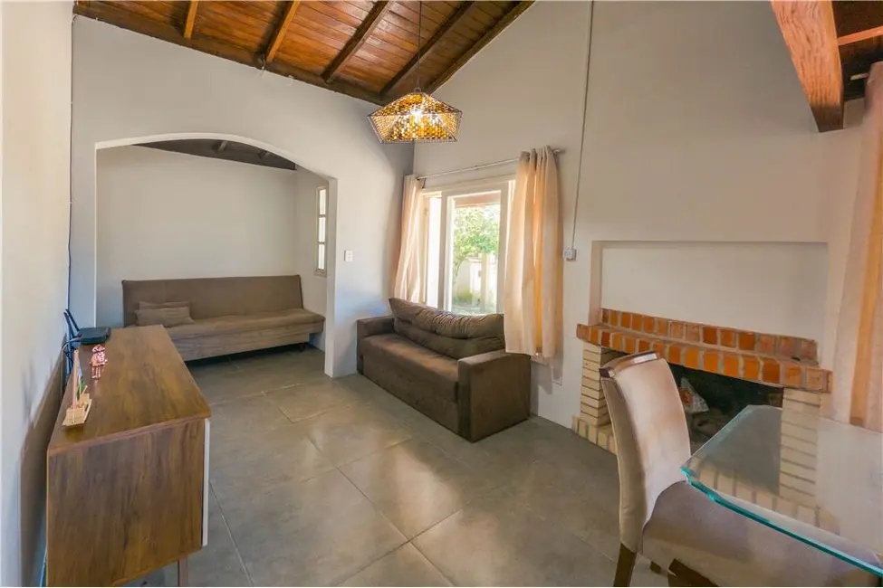 Foto 29 de Casa com 4 quartos à venda, 150m2 em Tramandai - RS