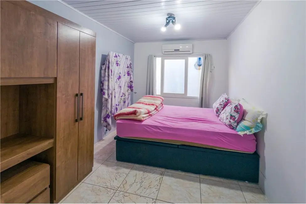 Foto 44 de Casa com 4 quartos à venda, 150m2 em Tramandai - RS