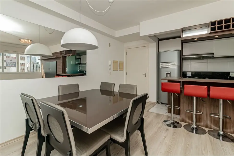 Foto 3 de Apartamento com 2 quartos à venda, 58m2 em Passo da Areia, Porto Alegre - RS