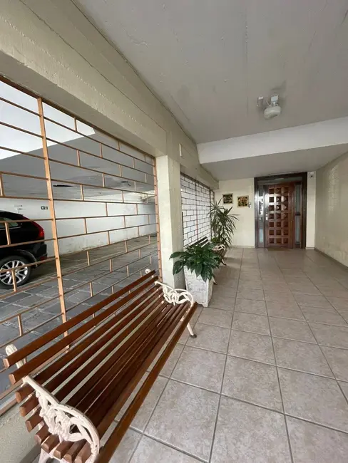 Foto 3 de Apartamento com 3 quartos à venda, 67m2 em Menino Deus, Porto Alegre - RS