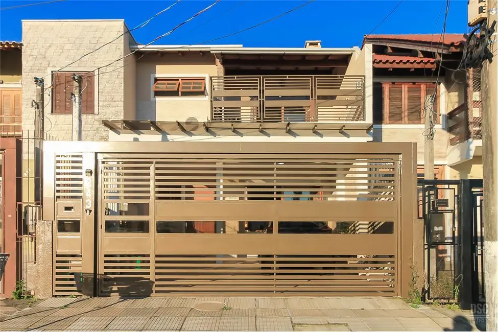 Foto 2 de Casa com 3 quartos à venda, 127m2 em Hípica, Porto Alegre - RS