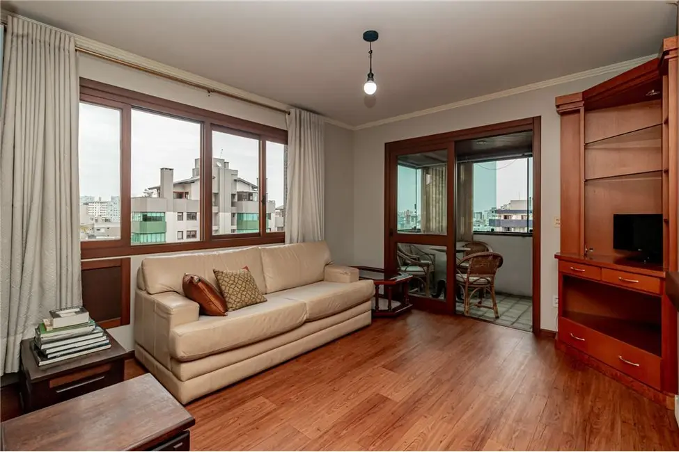 Apartamento com 3 quartos à venda, 123m2 em Petrópolis, Porto Alegre - RS - imagem 1 Foto 1 de Apartamento com 3 quartos à venda, 123m2 em Petrópolis, Porto Alegre - RS