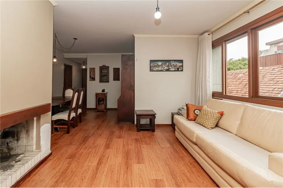 Apartamento com 3 quartos à venda, 123m2 em Petrópolis, Porto Alegre - RS - imagem 2 Foto 2 de Apartamento com 3 quartos à venda, 123m2 em Petrópolis, Porto Alegre - RS