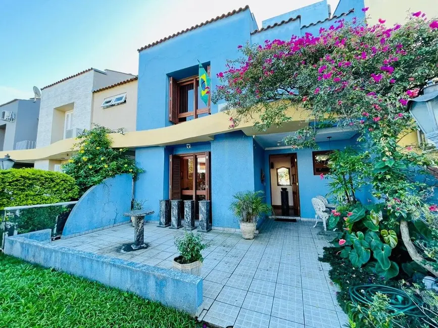 Foto 1 de Casa com 4 quartos à venda, 240m2 em Ipanema, Porto Alegre - RS