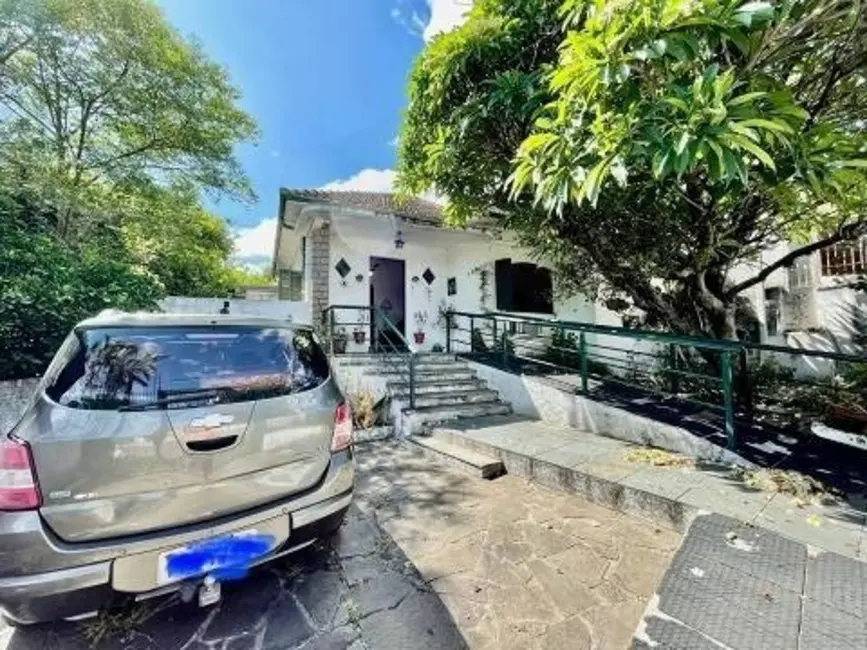 Foto 3 de Casa com 2 quartos à venda, 250m2 em Partenon, Porto Alegre - RS