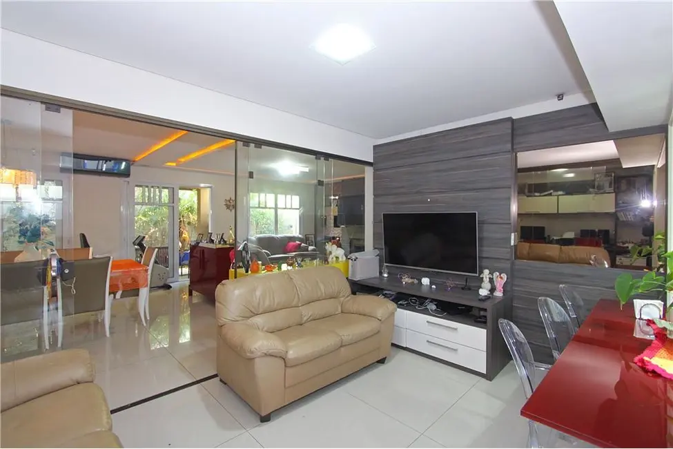 Foto 9 de Casa com 4 quartos à venda, 446m2 em Jardim Carvalho, Porto Alegre - RS