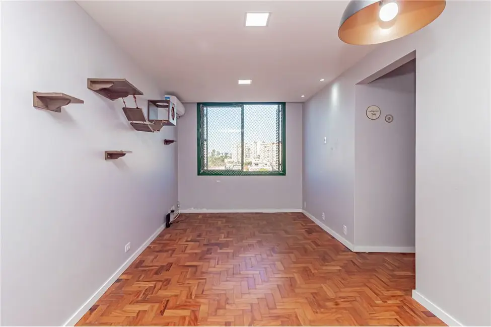 Foto 4 de Apartamento com 2 quartos à venda, 67m2 em São João, Porto Alegre - RS