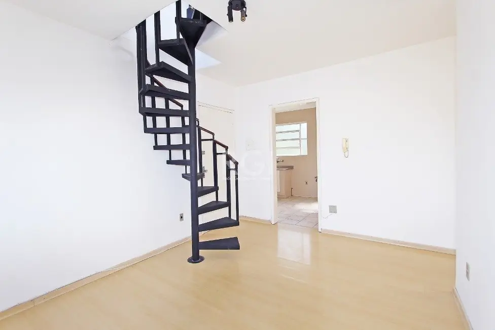 Apartamento com 2 quartos à venda, 123m2 em Teresópolis, Porto Alegre - RS - imagem 3 Foto 3 de Apartamento com 2 quartos à venda, 123m2 em Teresópolis, Porto Alegre - RS