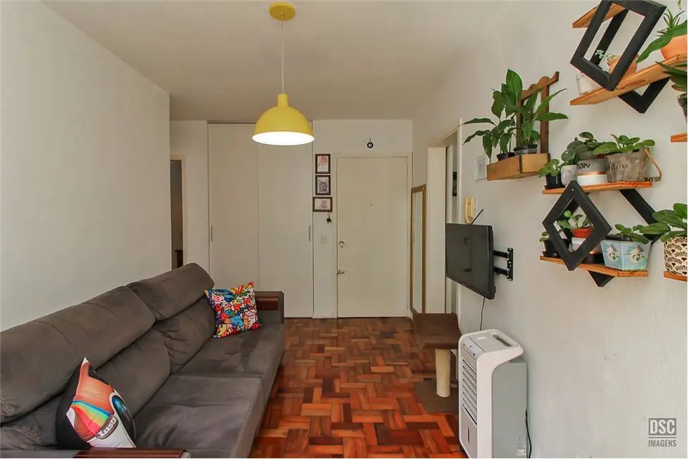Foto 2 de Apartamento com 1 quarto à venda, 44m2 em Vila Jardim, Porto Alegre - RS