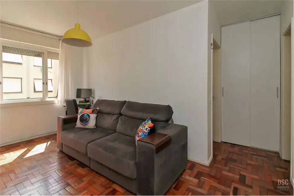 Foto 6 de Apartamento com 1 quarto à venda, 44m2 em Vila Jardim, Porto Alegre - RS