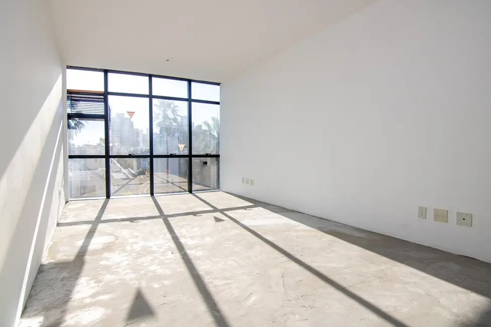 Foto 3 de Sala Comercial à venda, 34m2 em Petrópolis, Porto Alegre - RS