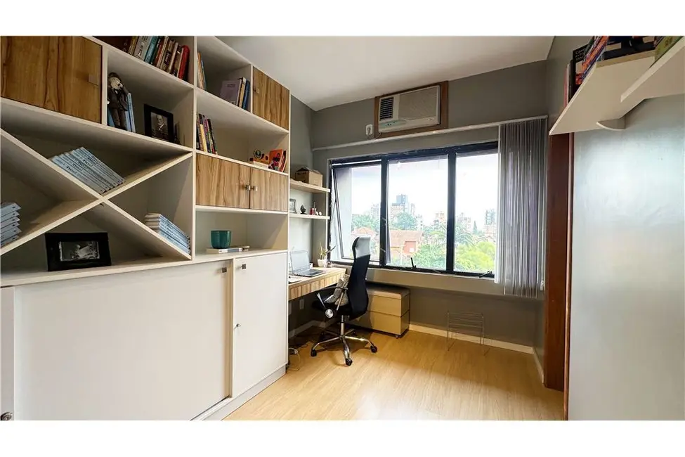 Foto 4 de Sala Comercial à venda, 37m2 em Petrópolis, Porto Alegre - RS