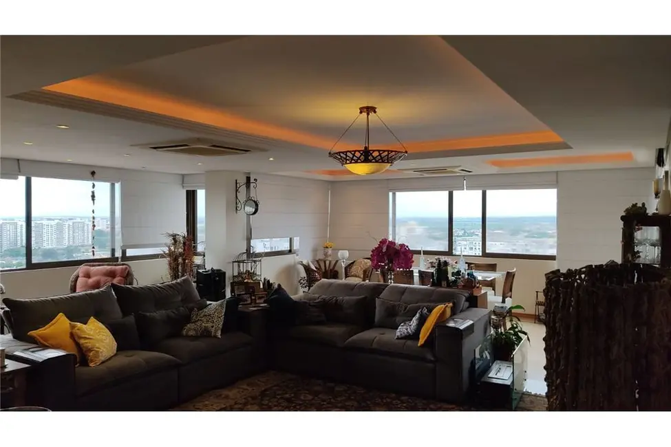 Foto 2 de Apartamento com 3 quartos à venda, 150m2 em Porto Alegre - RS