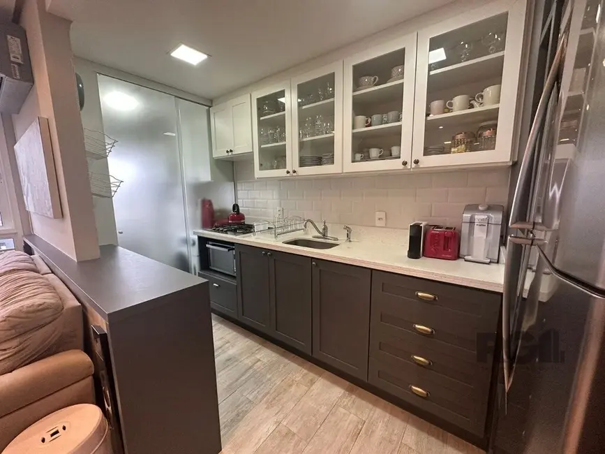 Apartamento com 2 quartos à venda, 60m2 em Menino Deus, Porto Alegre - RS - imagem 7 Foto 7 de Apartamento com 2 quartos à venda, 60m2 em Menino Deus, Porto Alegre - RS