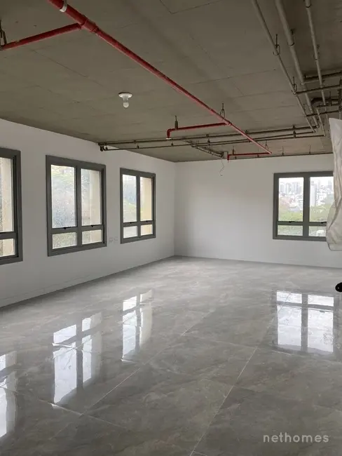 Foto 1 de Sala Comercial à venda, 47m2 em São João, Porto Alegre - RS