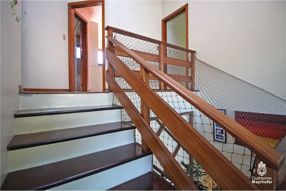 Casa com 4 quartos à venda, 275m2 em Glória, Porto Alegre - RS - imagem 7 Foto 7 de Casa com 4 quartos à venda, 275m2 em Glória, Porto Alegre - RS