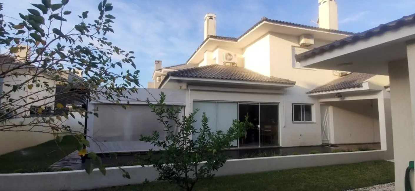 Foto 5 de Casa com 4 quartos à venda, 193m2 em Capao Da Canoa - RS