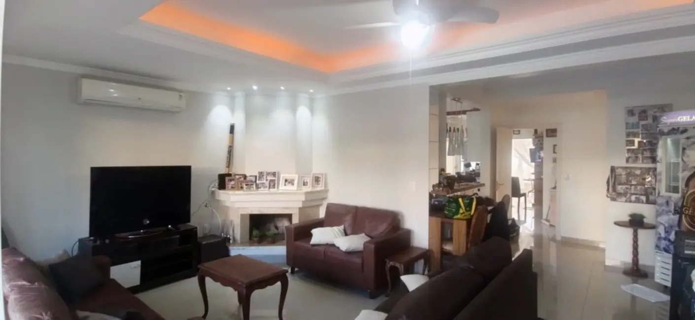 Foto 7 de Casa com 4 quartos à venda, 193m2 em Capao Da Canoa - RS