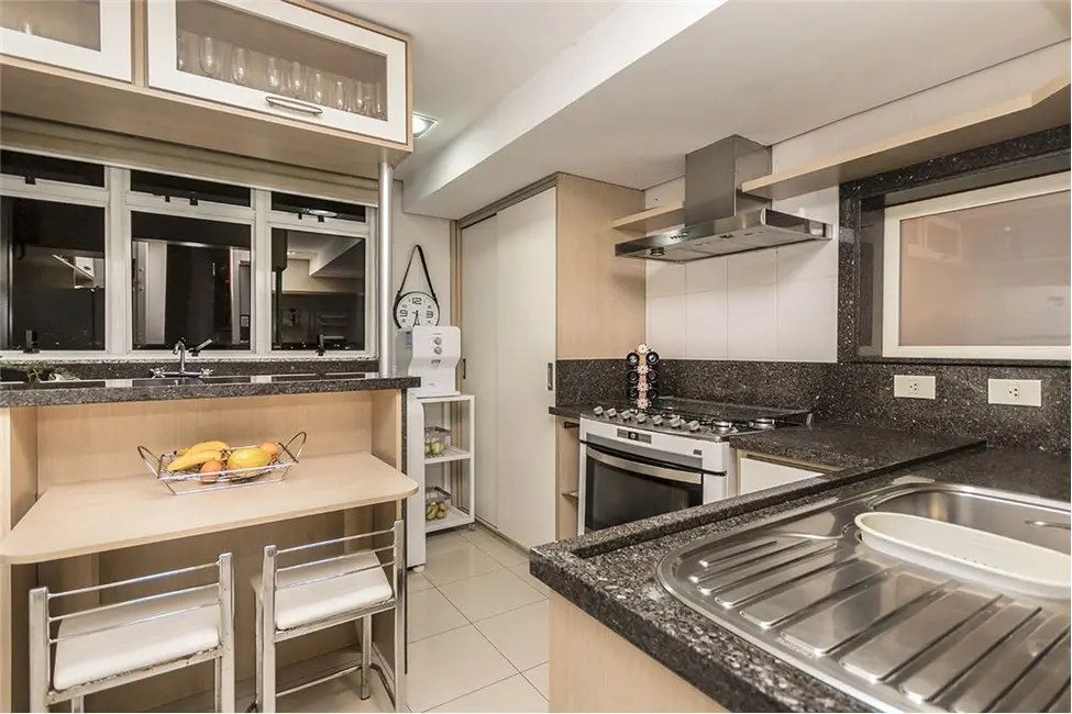 Foto 5 de Apartamento com 4 quartos à venda, 210m2 em Jardim Itu, Porto Alegre - RS