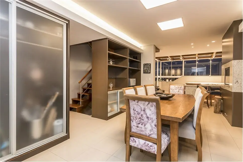 Foto 8 de Apartamento com 4 quartos à venda, 210m2 em Jardim Itu, Porto Alegre - RS