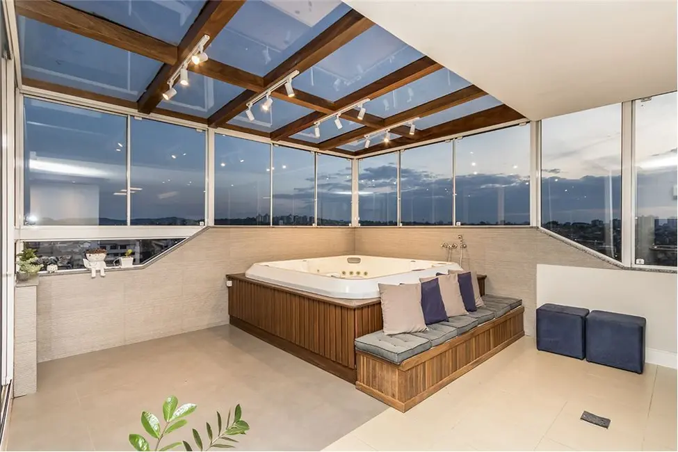 Foto 4 de Apartamento com 4 quartos à venda, 210m2 em Jardim Itu, Porto Alegre - RS