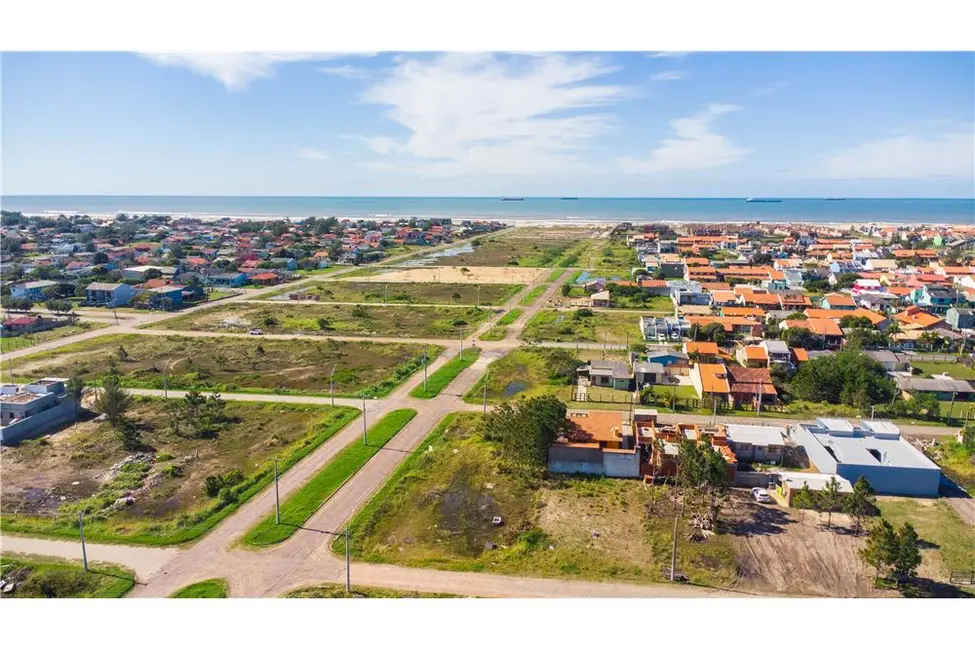 Foto 5 de Terreno / Lote à venda, 350m2 em Centro, Imbe - RS