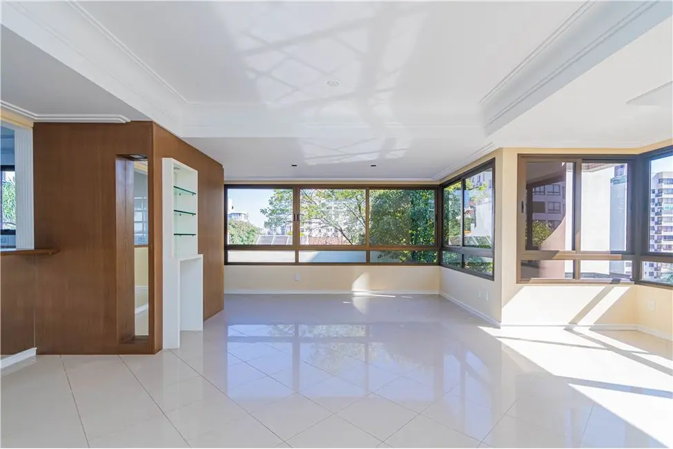 Apartamento com 2 quartos à venda, 110m2 em Mont Serrat, Porto Alegre - RS - imagem 3 Foto 3 de Apartamento com 2 quartos à venda, 110m2 em Mont Serrat, Porto Alegre - RS