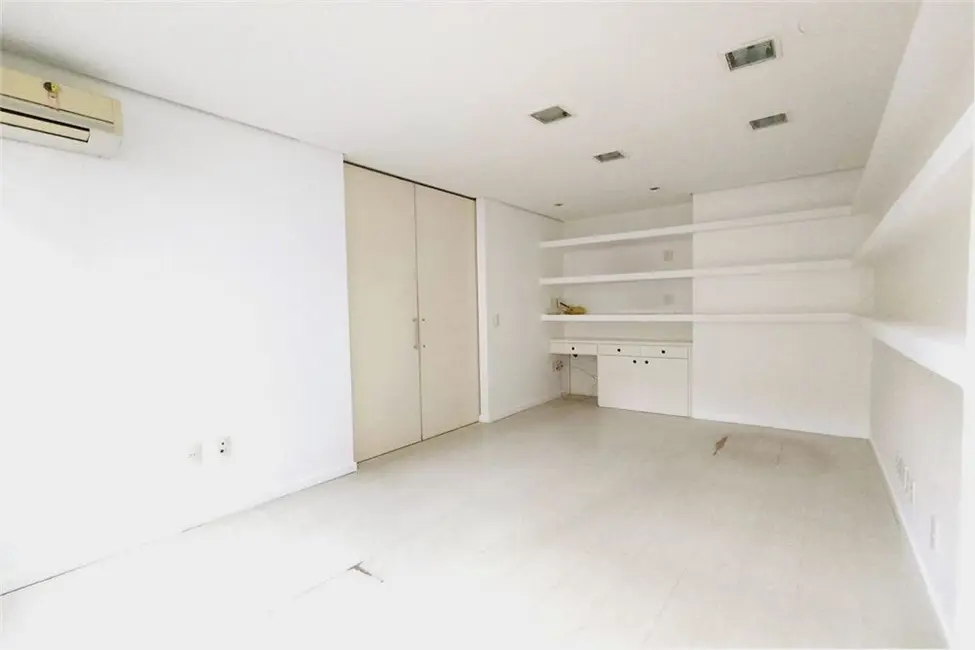 Sala Comercial à venda, 45m2 em Moinhos de Vento, Porto Alegre - RS - imagem 4 Foto 4 de Sala Comercial à venda, 45m2 em Moinhos de Vento, Porto Alegre - RS