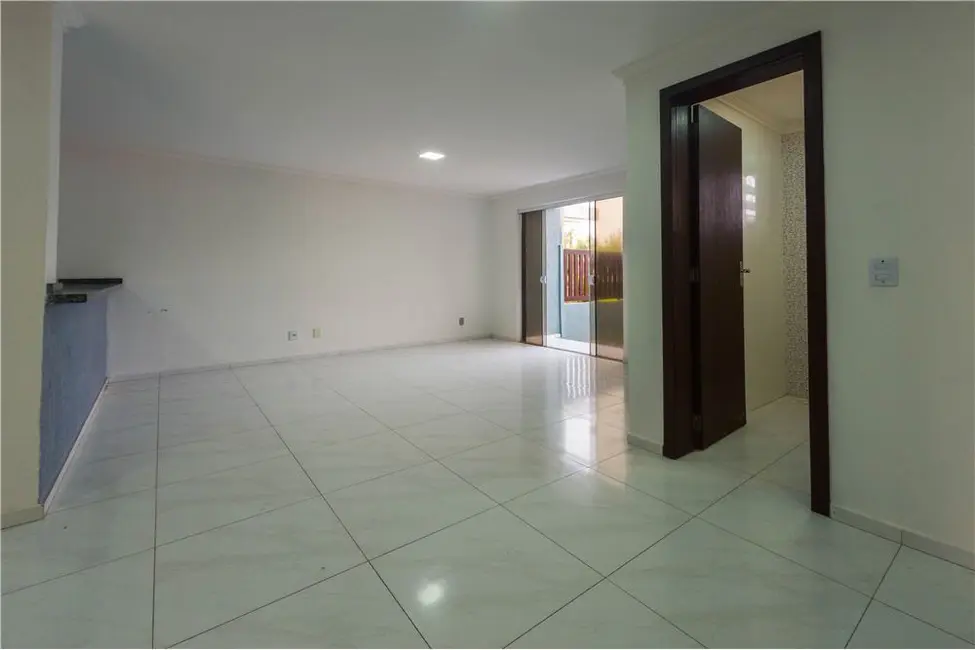 Foto 10 de Casa com 3 quartos à venda, 137m2 em Tramandai - RS