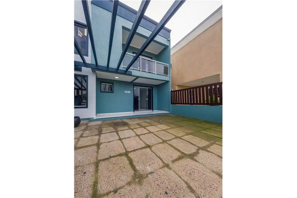 Casa com 3 quartos à venda, 137m2 em Tramandai - RS - imagem 2 Foto 2 de Casa com 3 quartos à venda, 137m2 em Tramandai - RS