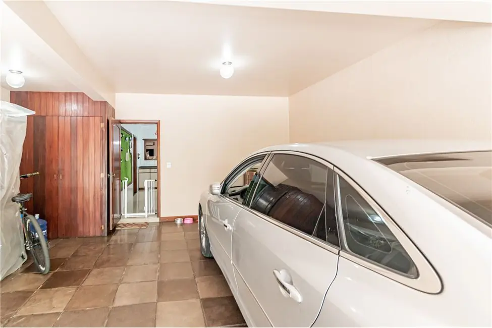 Foto 9 de Casa com 4 quartos à venda, 350m2 em Partenon, Porto Alegre - RS