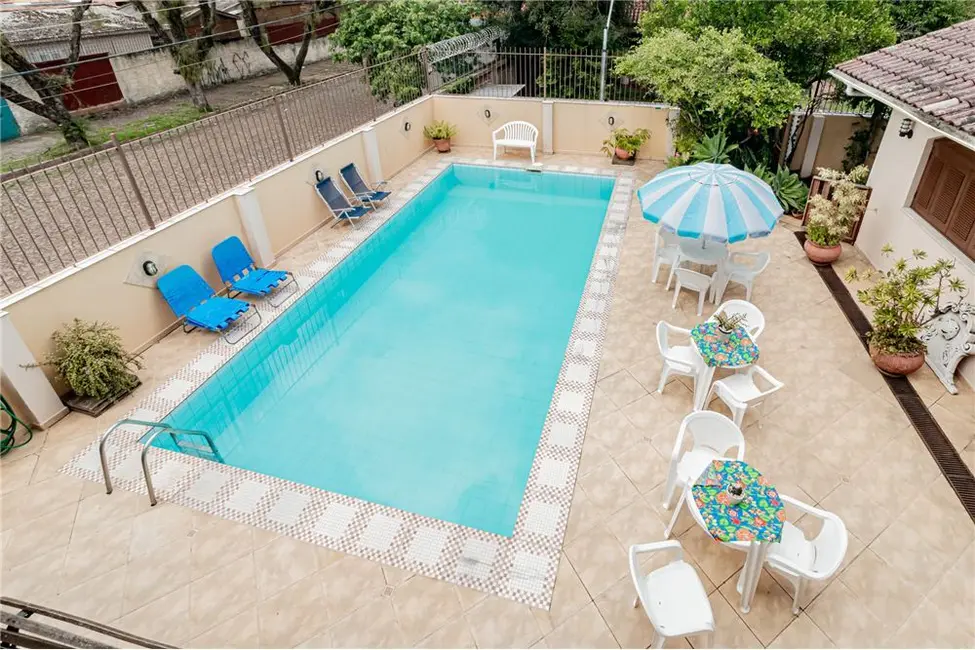 Foto 5 de Casa com 4 quartos à venda, 350m2 em Partenon, Porto Alegre - RS