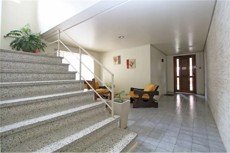 Foto 6 de Apartamento com 1 quarto à venda, 37m2 em Santo Antônio, Porto Alegre - RS