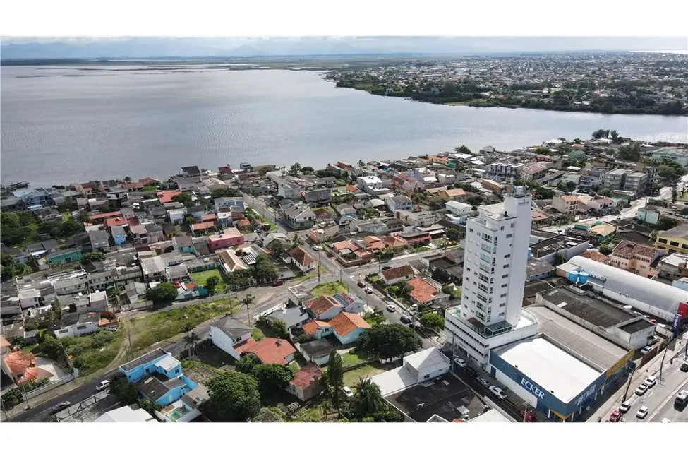Apartamento com 2 quartos à venda, 73m2 em Centro, Tramandai - RS - imagem 3 Foto 3 de Apartamento com 2 quartos à venda, 73m2 em Centro, Tramandai - RS