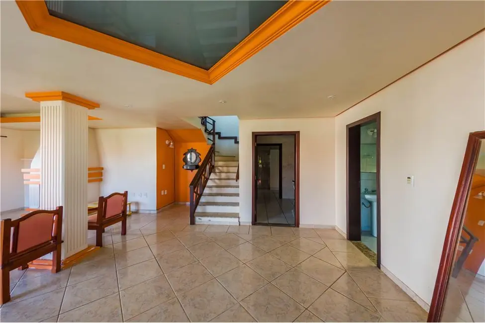 Casa com 4 quartos à venda, 188m2 em Tramandai - RS - imagem 7 Foto 7 de Casa com 4 quartos à venda, 188m2 em Tramandai - RS