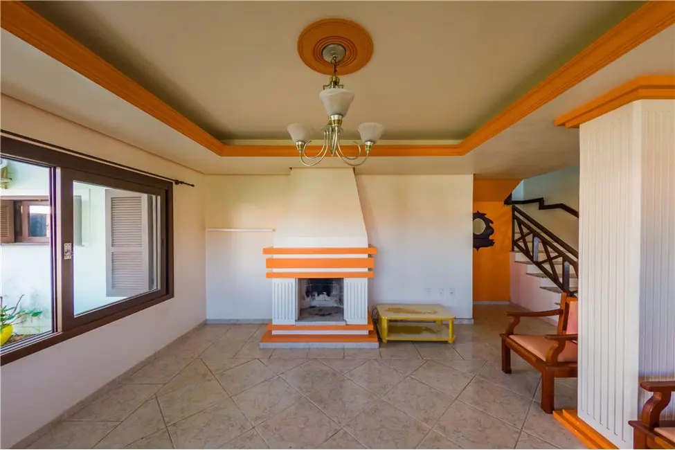 Casa com 4 quartos à venda, 188m2 em Tramandai - RS - imagem 8 Foto 8 de Casa com 4 quartos à venda, 188m2 em Tramandai - RS