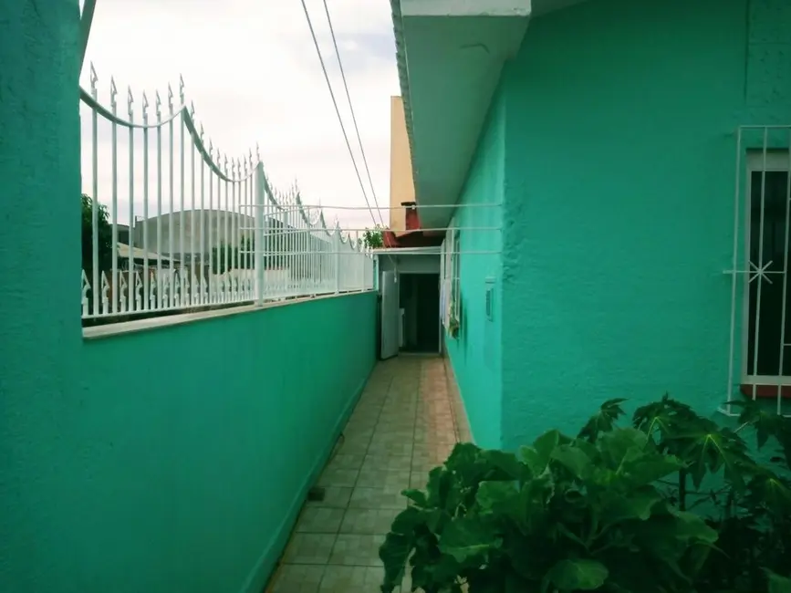 Casa com 3 quartos à venda, 136m2 em Niterói, Canoas - RS - imagem 4 Foto 4 de Casa com 3 quartos à venda, 136m2 em Niterói, Canoas - RS
