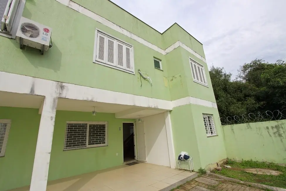 Foto 2 de Casa com 3 quartos à venda, 120m2 em Tristeza, Porto Alegre - RS