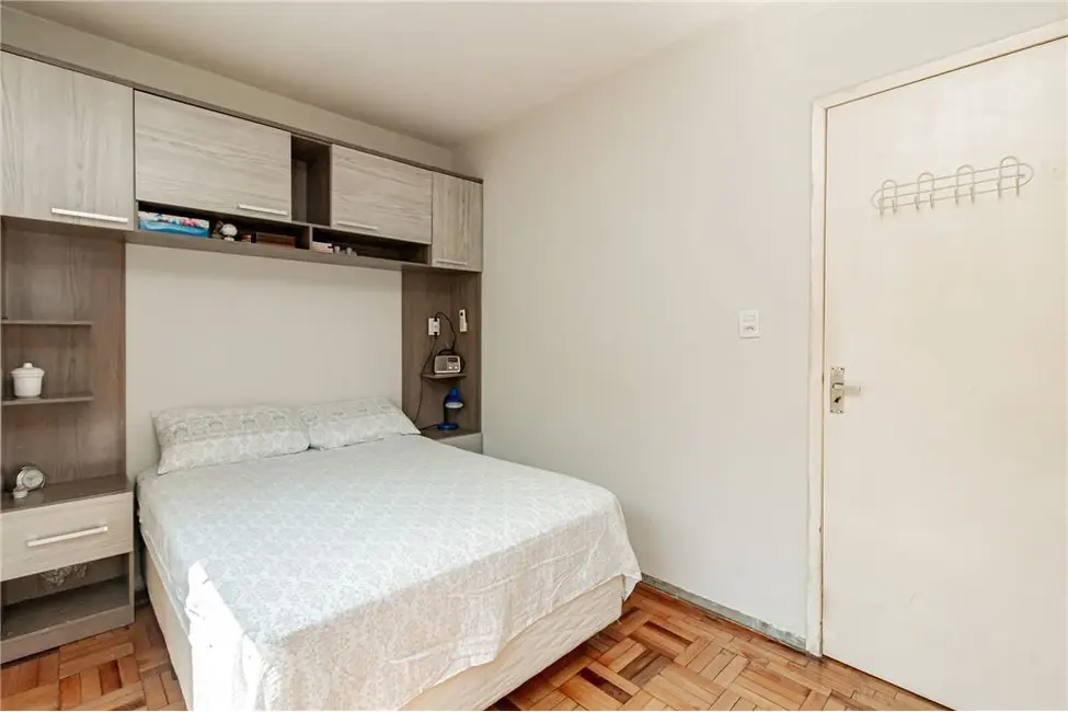 Apartamento com 1 quarto à venda, 42m2 em Passo da Areia, Porto Alegre - RS - imagem 6 Foto 6 de Apartamento com 1 quarto à venda, 42m2 em Passo da Areia, Porto Alegre - RS