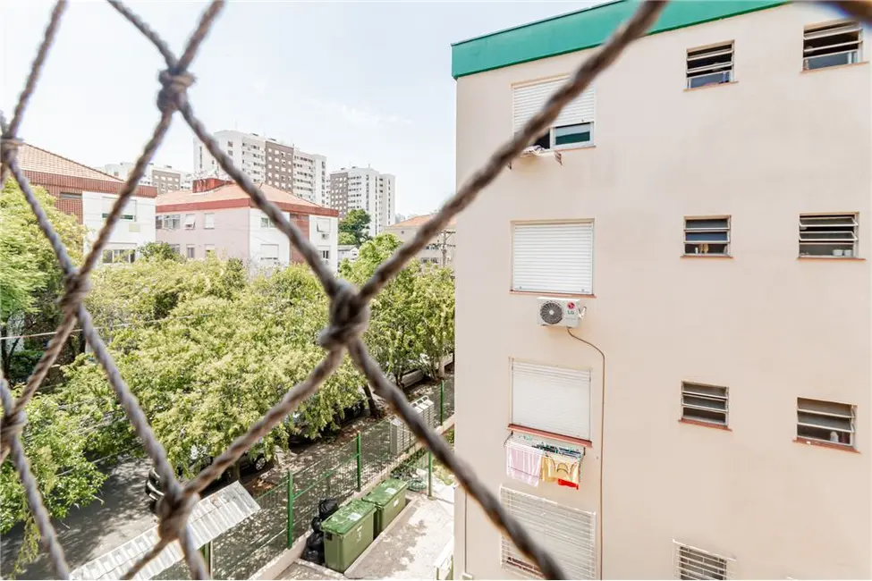 Apartamento com 1 quarto à venda, 42m2 em Passo da Areia, Porto Alegre - RS - imagem 9 Foto 9 de Apartamento com 1 quarto à venda, 42m2 em Passo da Areia, Porto Alegre - RS
