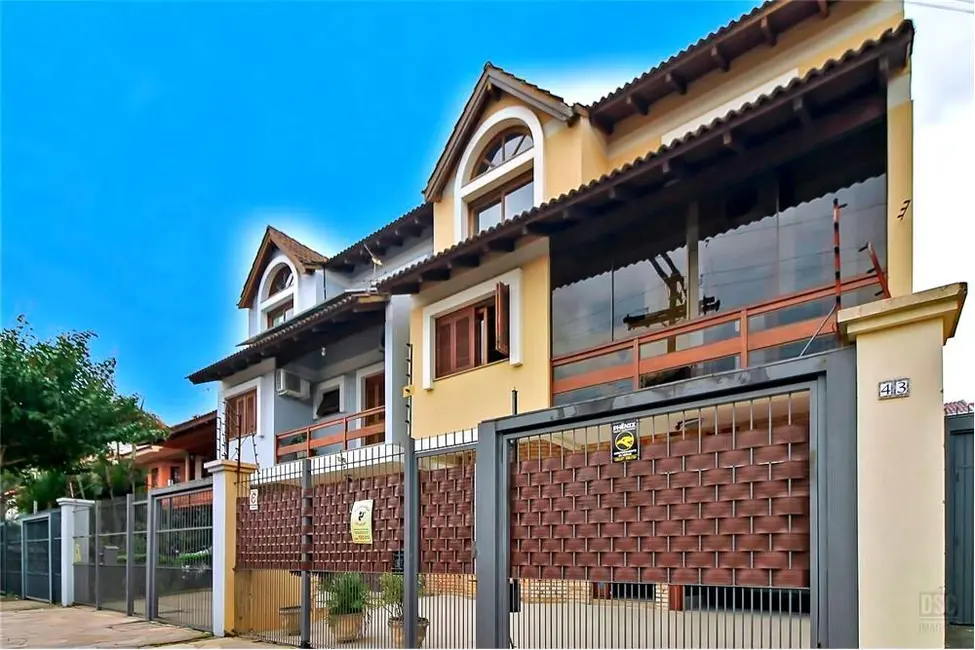 Foto 3 de Casa com 3 quartos à venda, 200m2 em Campo Novo, Porto Alegre - RS