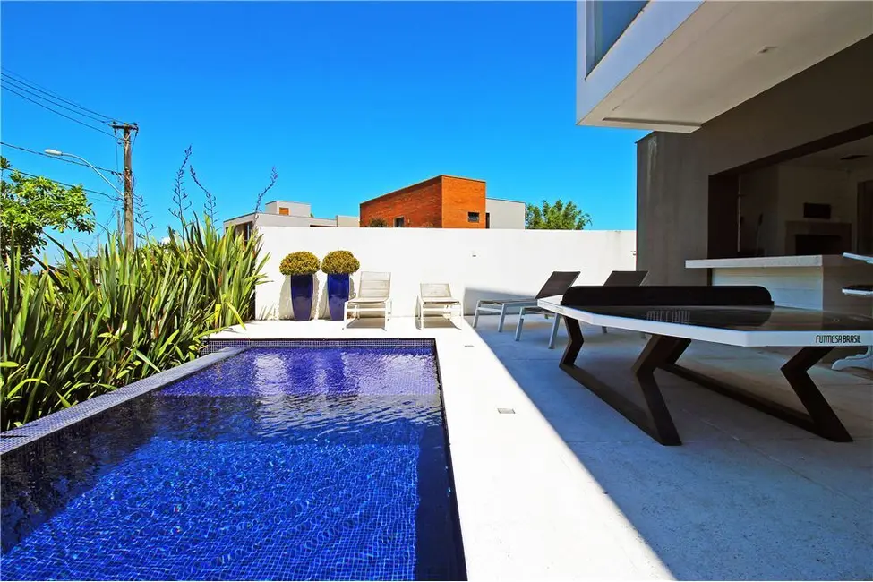 Foto 3 de Casa com 4 quartos à venda, 341m2 em Vila Nova, Porto Alegre - RS