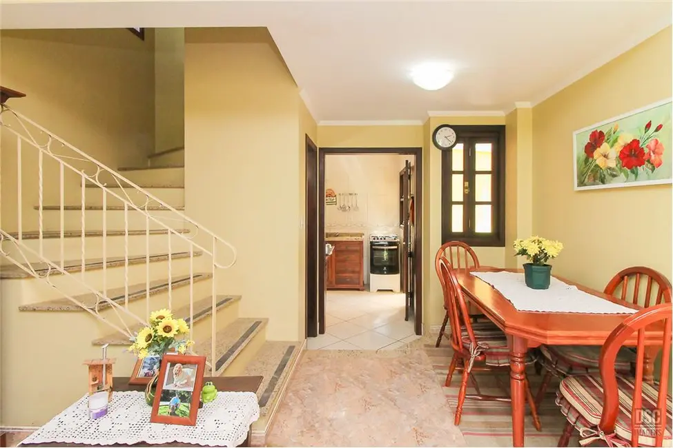 Casa com 3 quartos à venda, 150m2 em Espírito Santo, Porto Alegre - RS - imagem 9 Foto 9 de Casa com 3 quartos à venda, 150m2 em Espírito Santo, Porto Alegre - RS