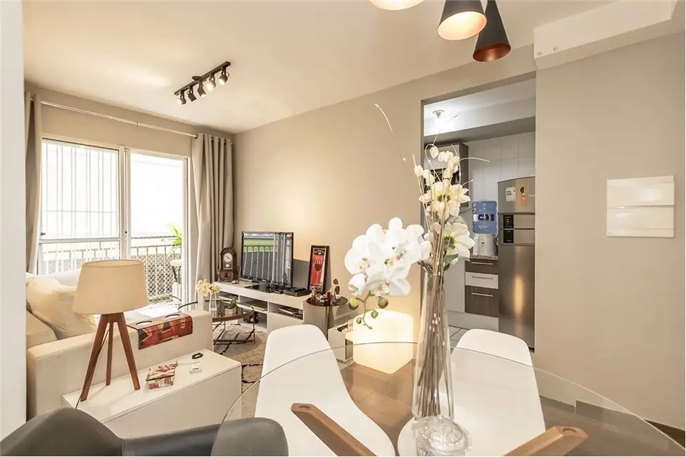 Foto 2 de Apartamento com 2 quartos à venda, 56m2 em Camaquã, Porto Alegre - RS
