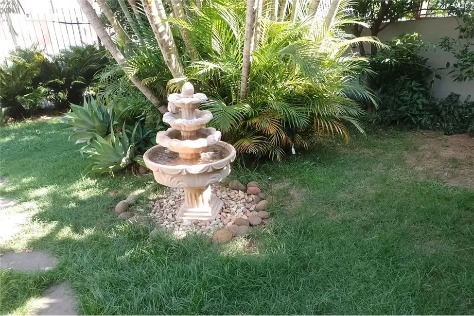 Casa com 3 quartos à venda, 240m2 em Ipanema, Porto Alegre - RS - imagem 3 Foto 3 de Casa com 3 quartos à venda, 240m2 em Ipanema, Porto Alegre - RS