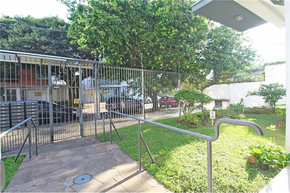 Foto 2 de Apartamento com 2 quartos à venda, 75m2 em Santana, Porto Alegre - RS