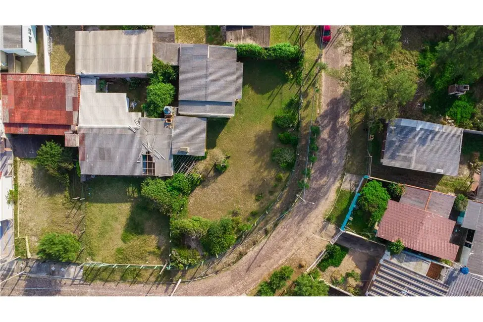 Casa com 3 quartos à venda, 145m2 em Tramandai - RS - imagem 2 Foto 2 de Casa com 3 quartos à venda, 145m2 em Tramandai - RS