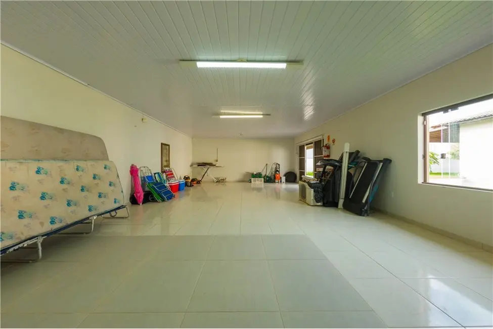 Foto 41 de Casa com 2 quartos à venda, 237m2 em Tramandai - RS