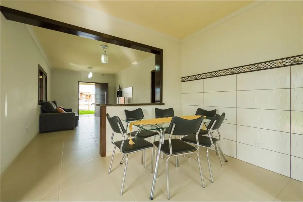 Foto 29 de Casa com 2 quartos à venda, 237m2 em Tramandai - RS